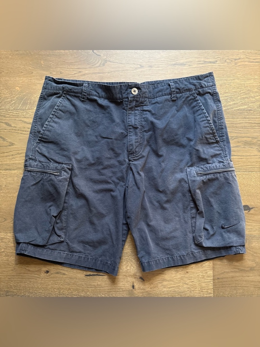 Vintage Y2K Nike Cargo Utility Woven Shorts In Dark Blue Size 38